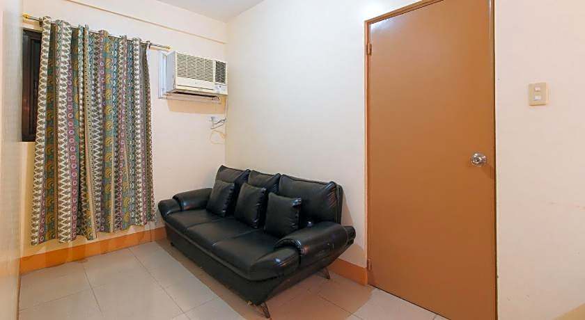 RedDoorz @ Golden Park Inn La Union