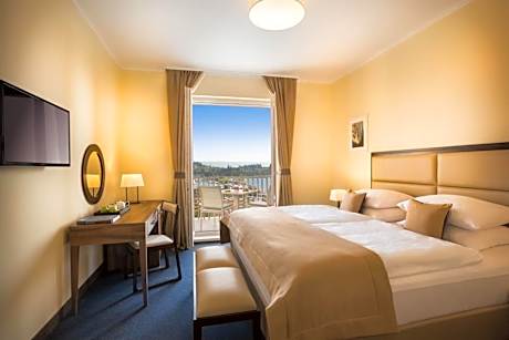 Suite with Sea View and Balcony