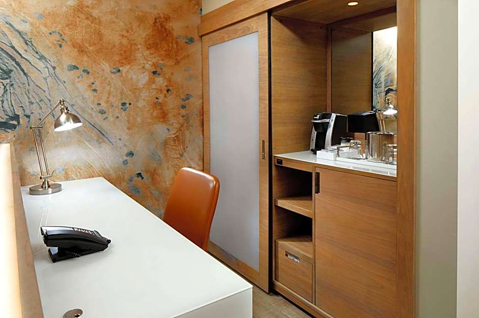 Cambria Hotel Phoenix Chandler - Fashion Center