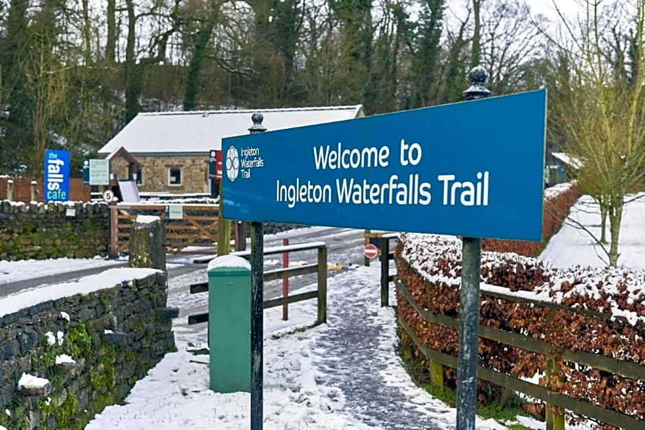 Dalecote Barn Bed and Breakfast (Bunkroom)