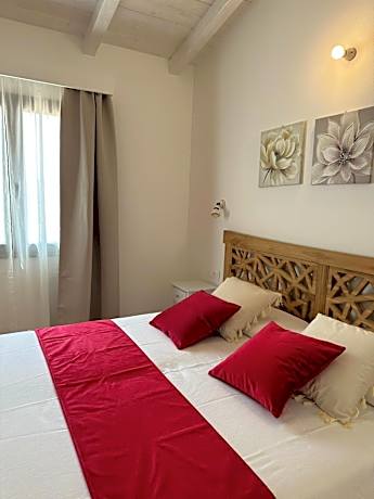 Deluxe Double Room with Terrace