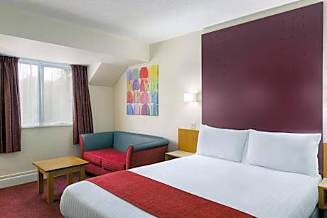 Family Room (One Double & Two Singles)