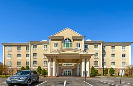 Lake Texoma Inn and Suites