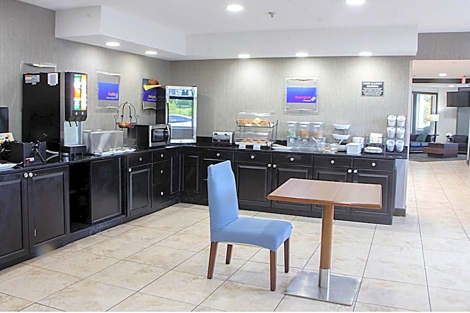 Baymont by Wyndham Maumee Toledo