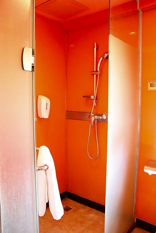 4th Zhongshan Road Garden Inn