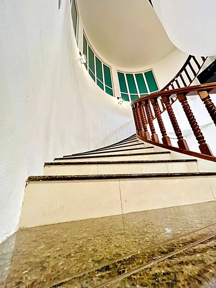 Lestari Inn Boutique Residence - Private Parking