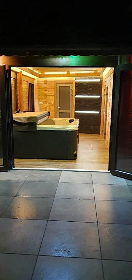 Jaworina- Apartamenty, Domki i Pokoje