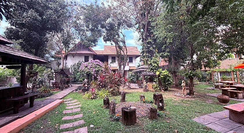 Ayutthaya Garden River Home