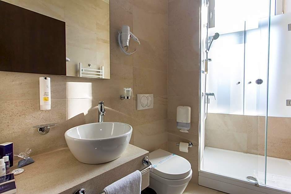 Hotel Grand Hedonist