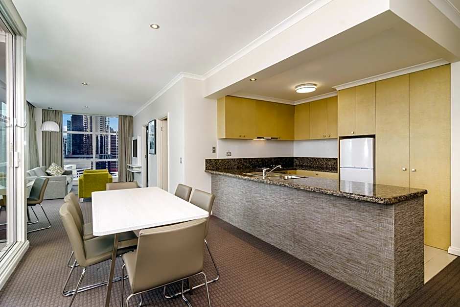Clarion Suites Gateway