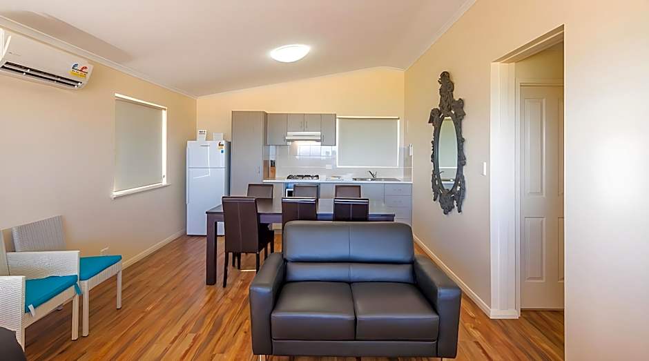 Photo 1 of 3 of Larger 2 Bedroom Chalet, Ocean View