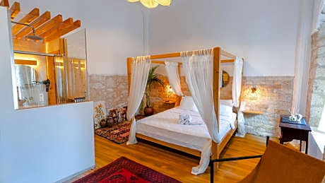 Deluxe Double Room with Extra Bed