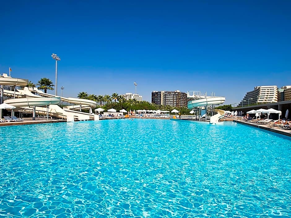 Nirvana Cosmopolitan