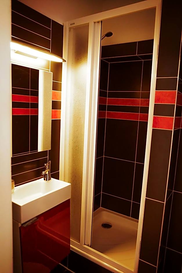 Charles Bridge Hostel & Apartments