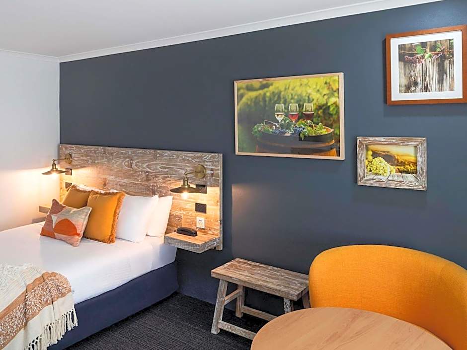 Ibis Styles Orange Hotel