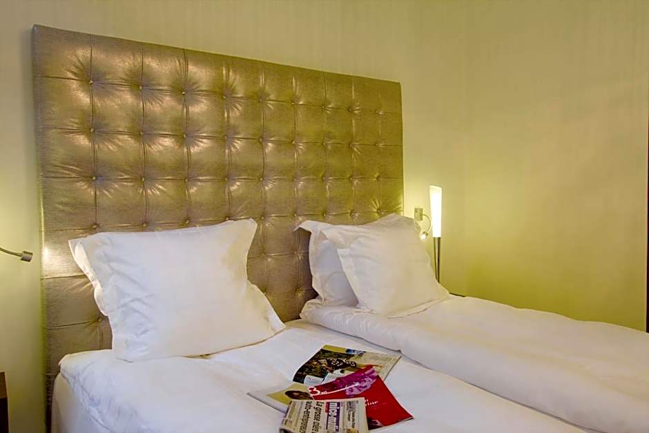 Golden Tulip Cannes Hotel De Paris