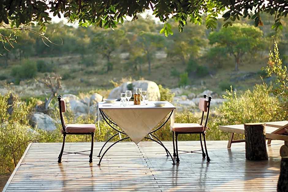 Ivory Wilderness River Rock Lodge