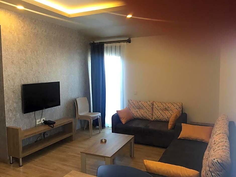 Golden World Suite Hotel