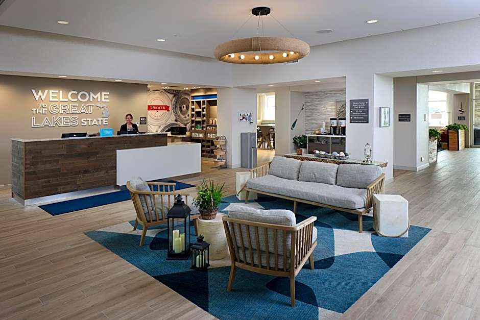 Hampton Inn & Suites Manistee Waterfront