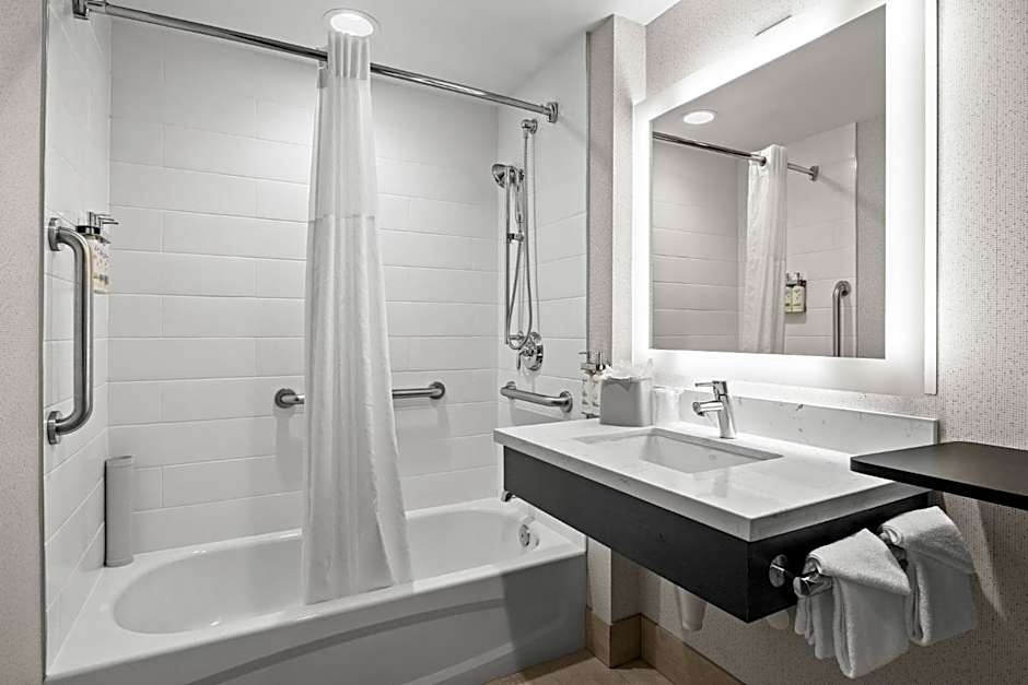 Holiday Inn Express Sunnyvale - Silicon Valley By IHG