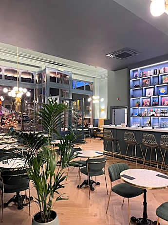 Hotel Le Parisien