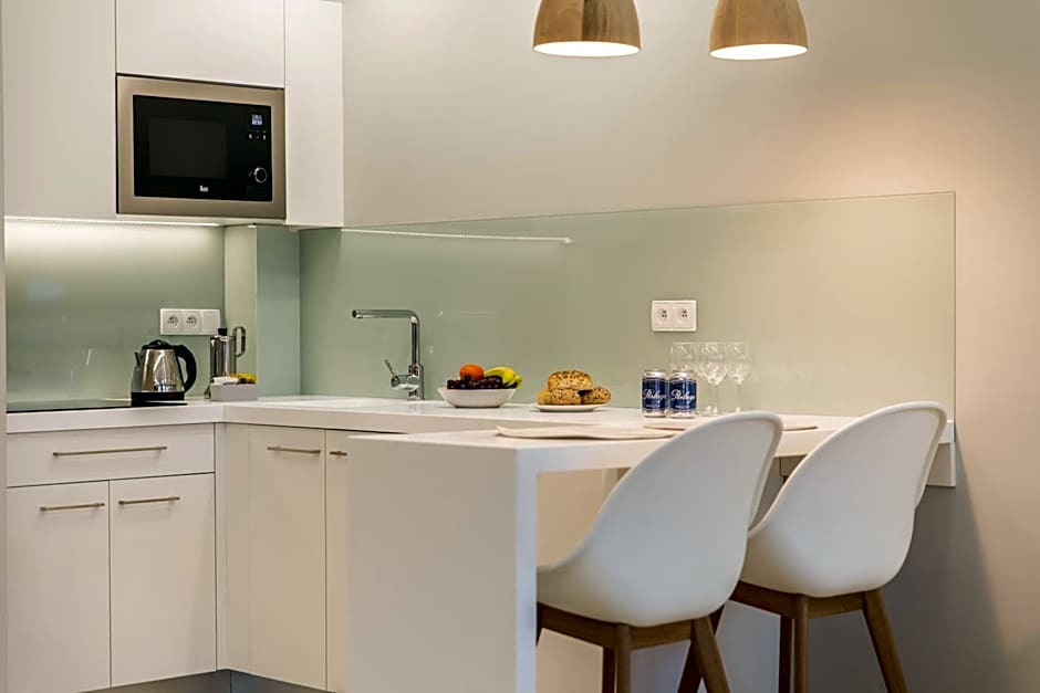 Royal Hill Residence