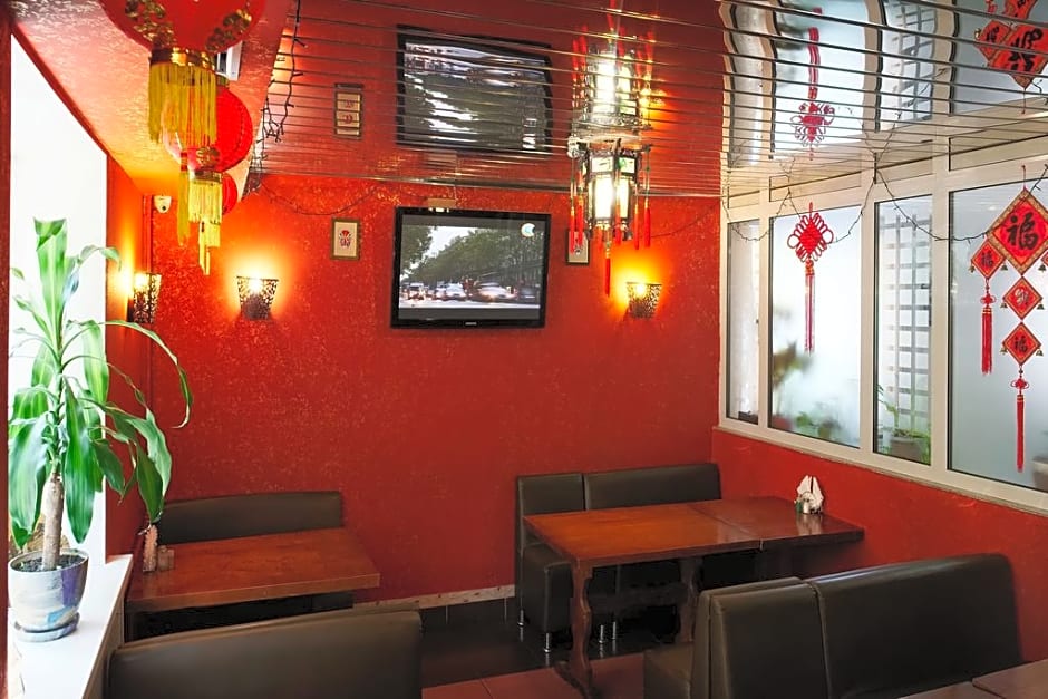 Akademicheskaya Hotel Minsk