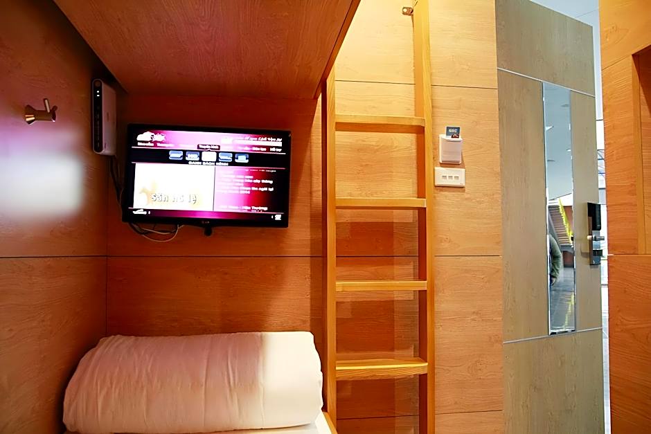 VATC Sleep Pod - Terminal 1