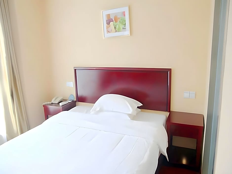 GreenTree Inn Jiangyin Zhouzhuang Shiji Avenue Business Hotel