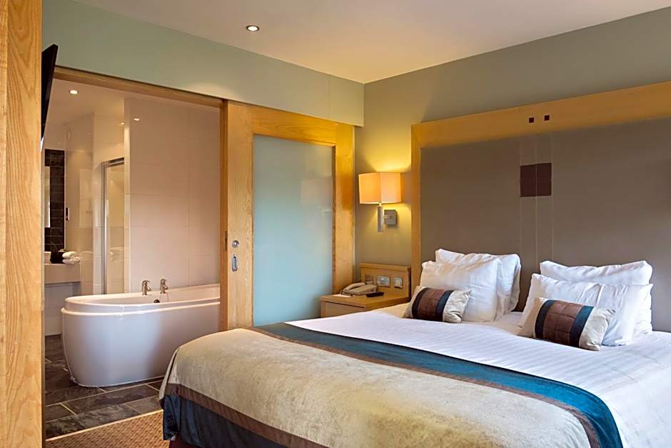 Lancaster House Hotel