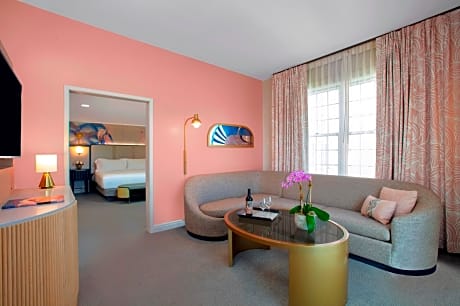 Deluxe Junior Suite With King Balcony