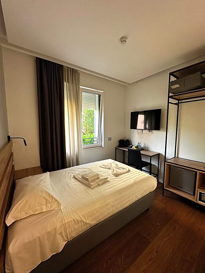 GRANDI 32 Boutique Residence