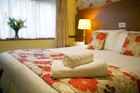 1 King Bed, Standard Room, Free High Speed Internet, Comfort, Non-Smoking
