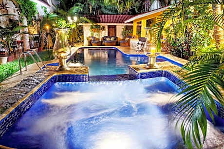 Hacienda Boutique B&B and Spa Solo Adultos