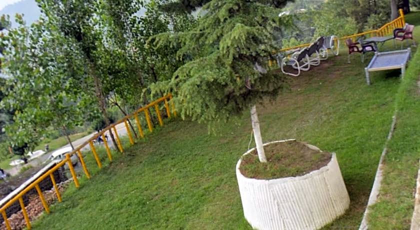 Hotel Eagle Nest Malam Jabba 