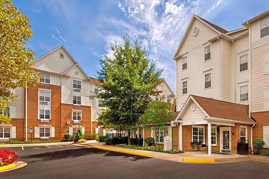 Sonesta Simply Suites Falls Church