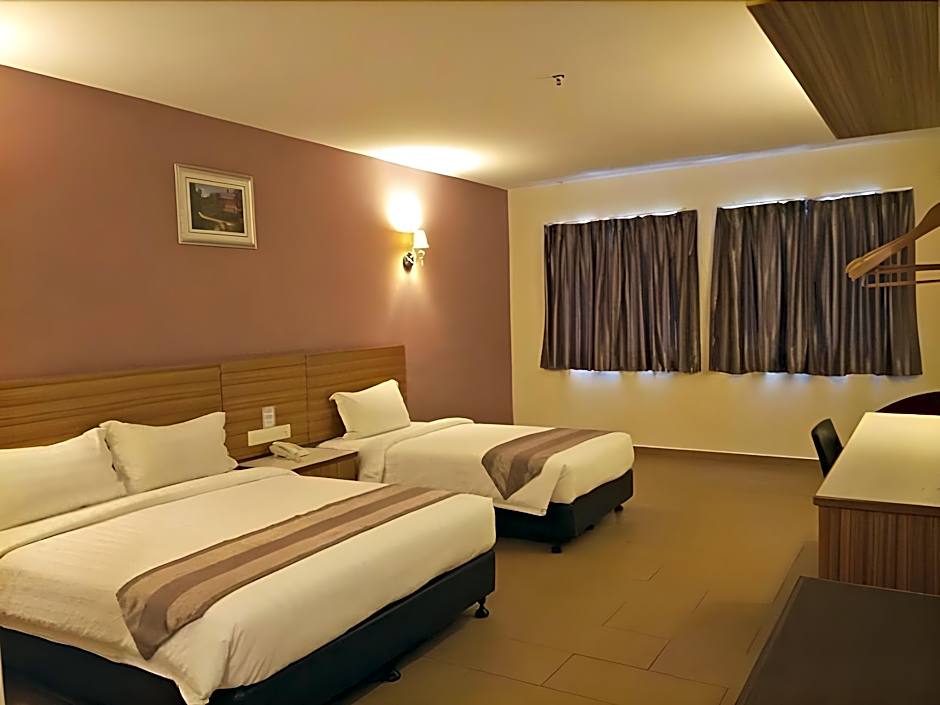 Grand Court Hotel