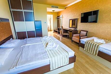 Family Suite with Balcony