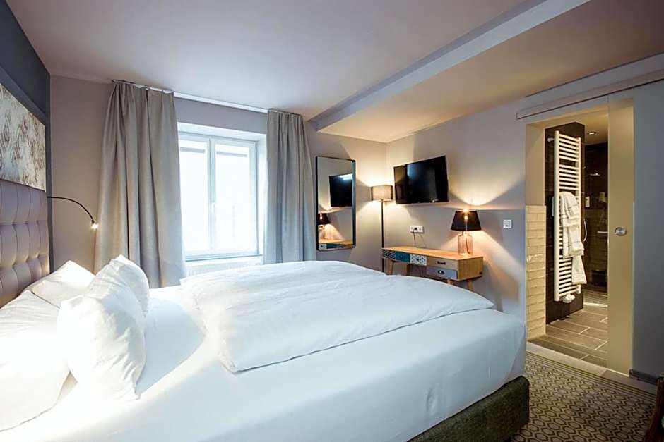 Hotel Goldene Traube - by Neugart