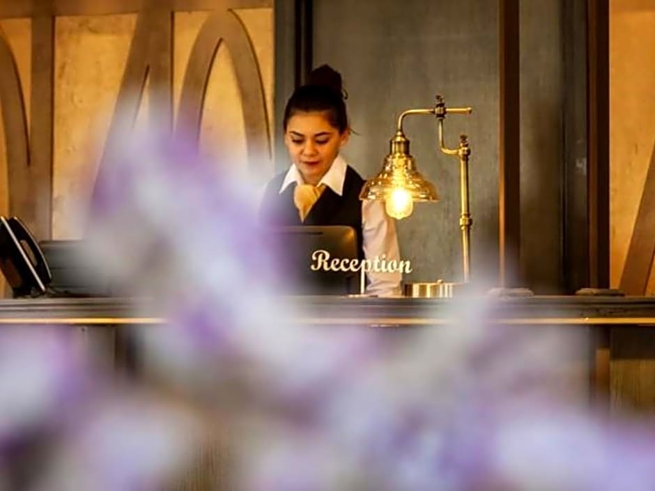 Cadence Design Hotel