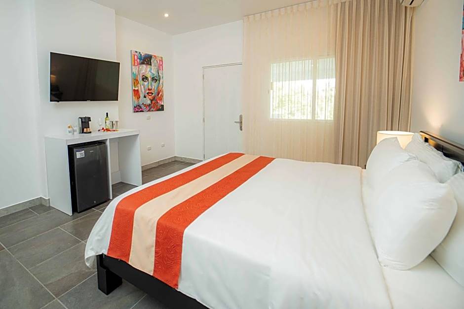 Shana by the Beach Manuel Antonio