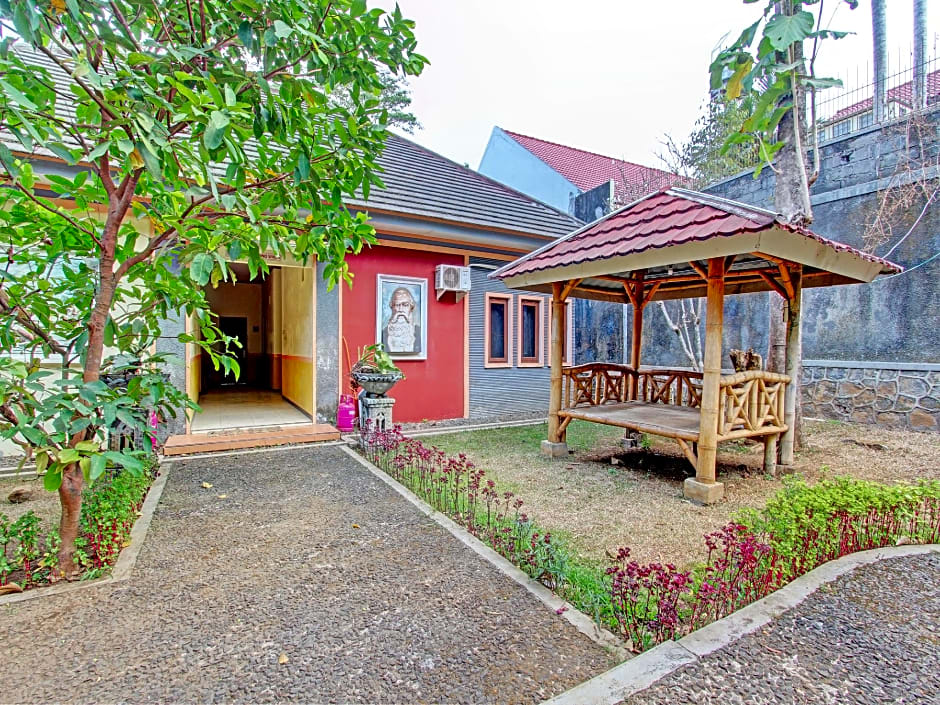Hotel O Mtc Bunk Bed