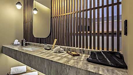 Junior King Suite with Seating Area