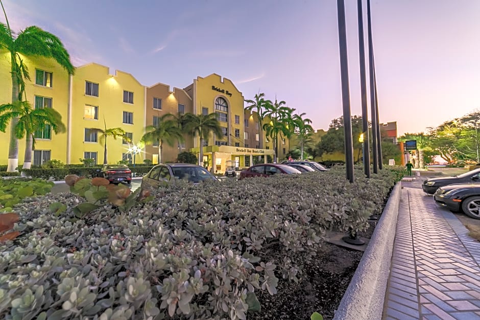 TRYP by Wyndham Aruba Adults Only Hotel