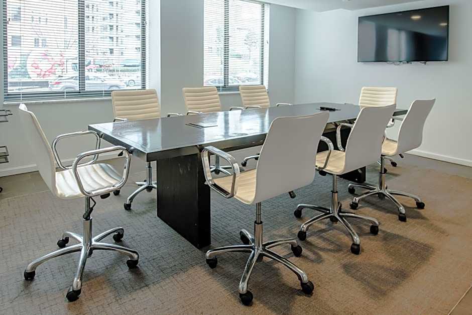 2500 Penn, a Placemakr Experience