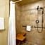 DoubleTree By Hilton Hotel Grand Rapids Airport