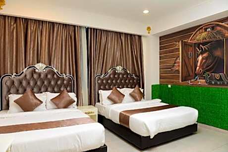 Family Room (3 Adults)