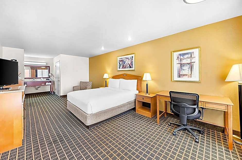 SureStayPlus Hotel by Best Western San Jose Central City