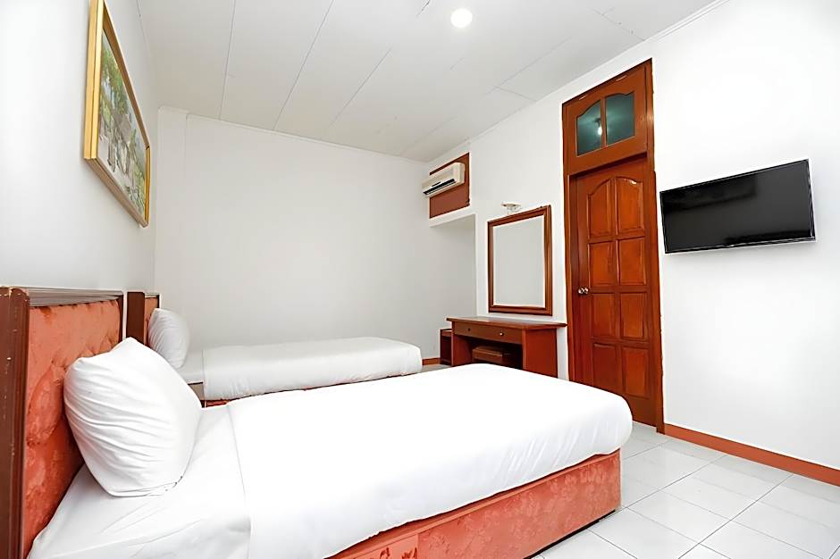 SUPER OYO Capital O 1644 Hotel Griya Kencana