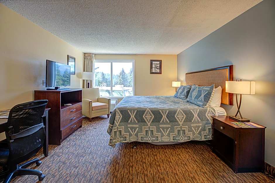 Photo 1 of 7 of 1 King Bed